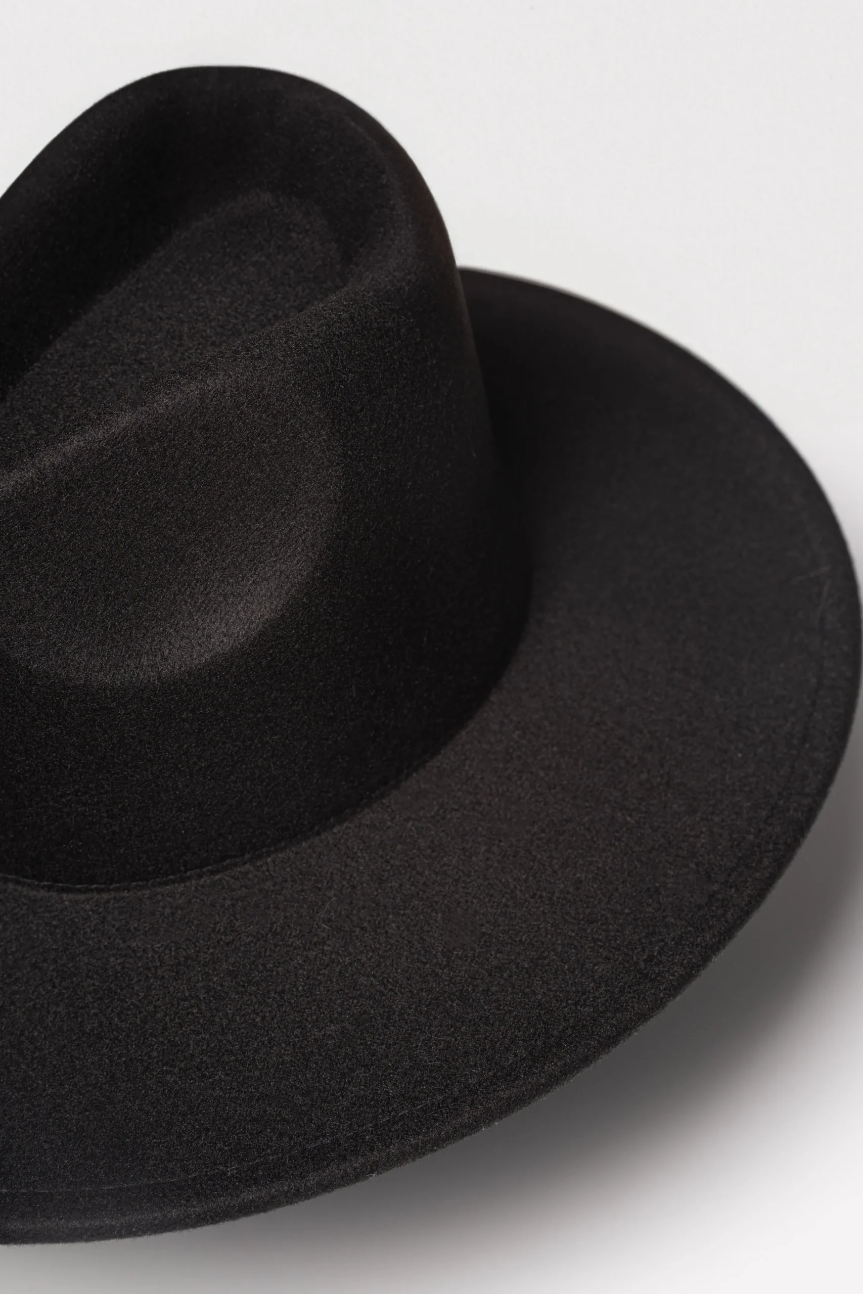 Black Margot Felt Hat*JLUXLABEL Fashion