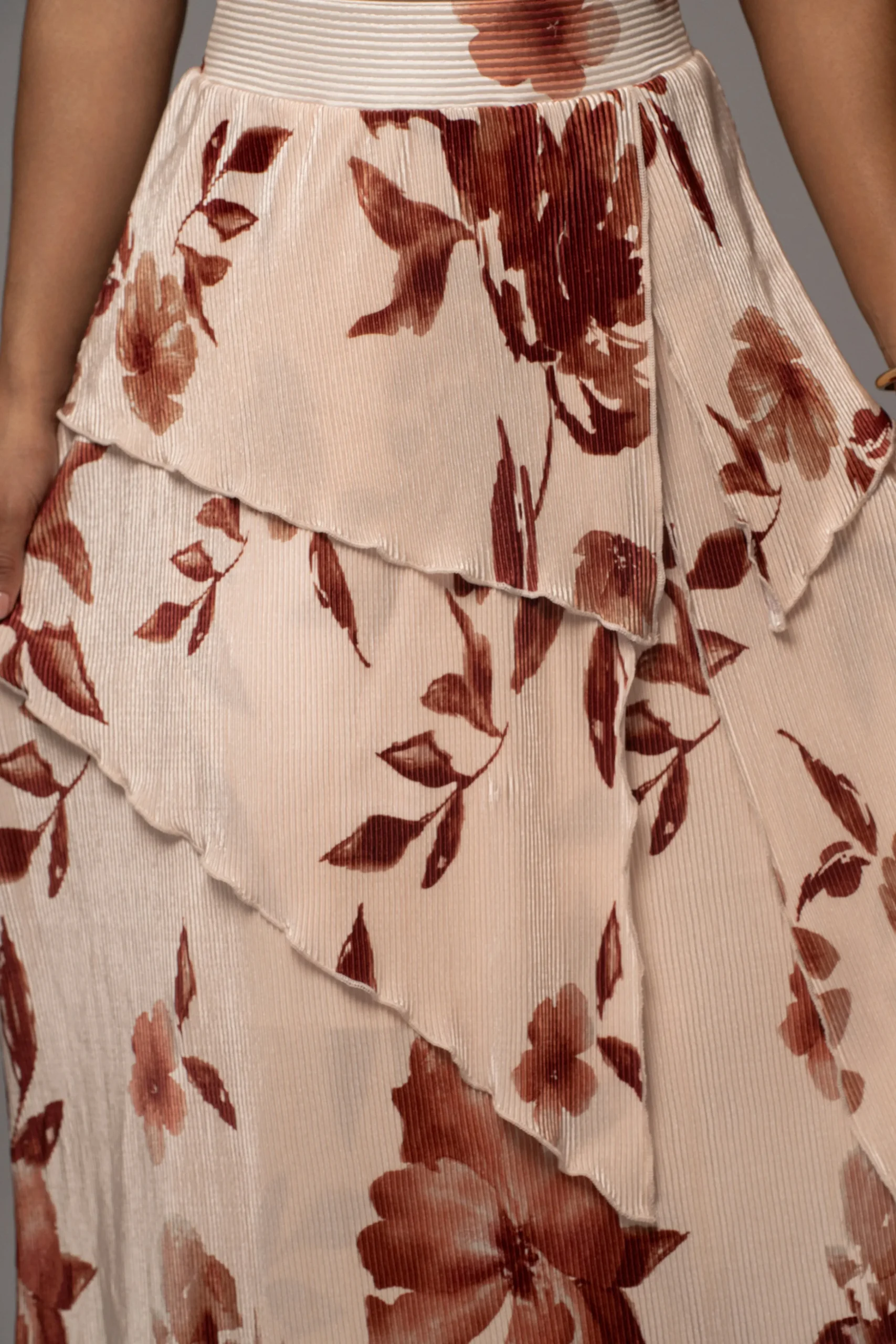 Cream Floral Kamira Tiered Skirt*JLUXLABEL Online